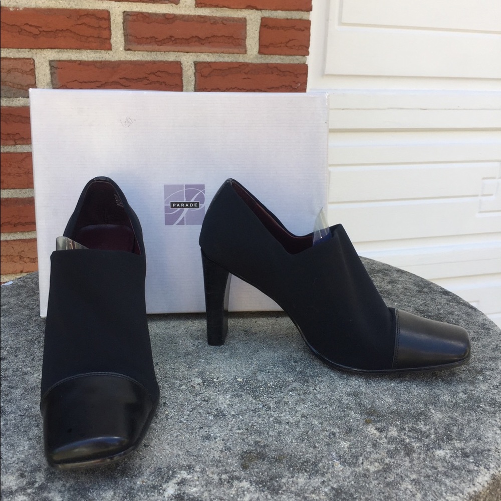 Shoes - Picture 4 of 8